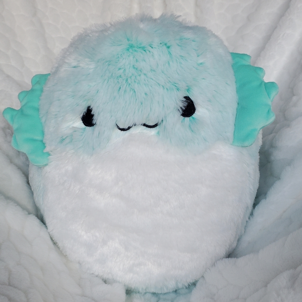 Flannery the Axotol Fuzzamallow BNWT 12 inch